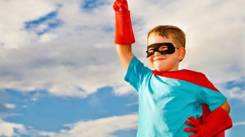 حافظي على قوة عضلات ابنك لينعم بحياة أطول