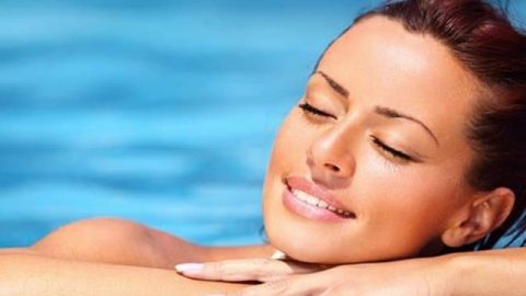 اكتشفي الفاونديشن المناسب لبشرتك في فصل الصيف