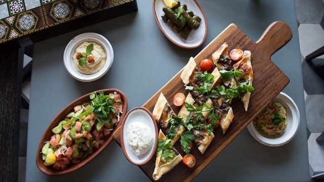 إفطار على الطريقة التقليدية التركية في مطعم بيش دبي