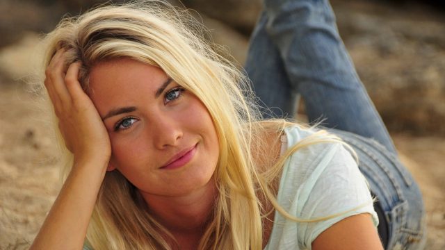 3 أقنعة تستعملها المرأة الاسكندنافية