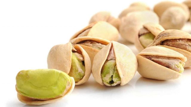 تعرفي إلى فوائد الفستق على صحتك وجمالك