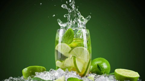 3 مشروبات أكثر فعالية من ماء الليمون لخسارة الوزن.. اكتشفيها