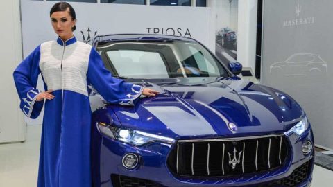 بالصور: مجموعة عبايات ترامونتانا للمصممة رانيا درويش