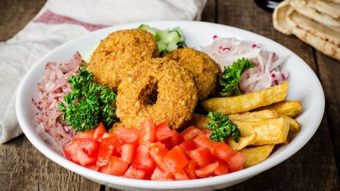 حافظي على صحتك واستمتعي بتناول الفلافل لايت