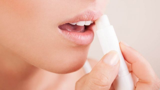 اكتشفي أفضل أنواع بلسم الشفاه