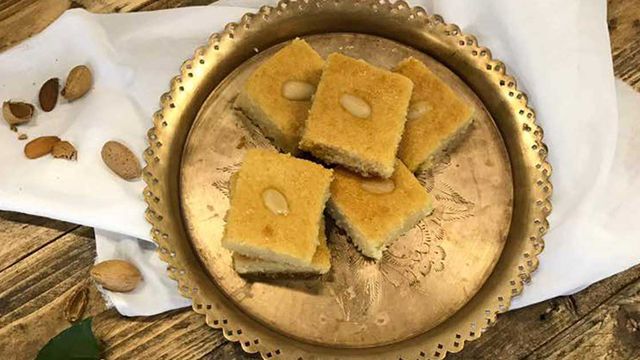 خطوات تجهيز البسبوسه العربية