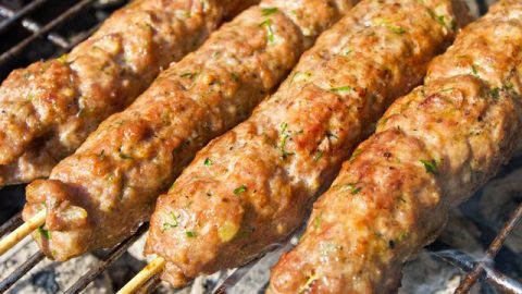 خطوات تجهيز الكباب بالدجاج