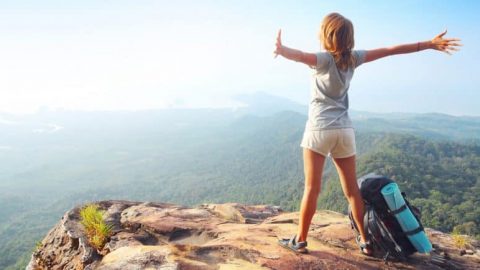 5 نصائح تضمن لك العناية ببشرتك أثناء السفر