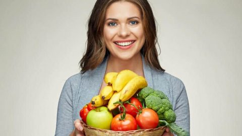 هذه الأطعمة تساعدك على التخلص من مشاكل البشرة الجافة