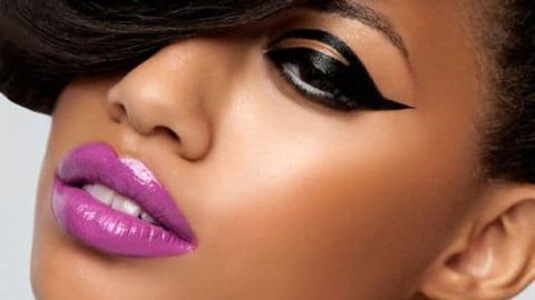 أحمر الشفاه البنفسجي آخر صيحات موضة هذا العام