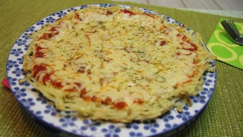 بيتزا سريعة التحضير وبدون عجينة