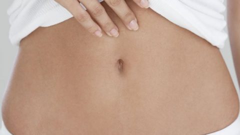 تناولي هذا المشروب قبل النوم للتخلص من البطن