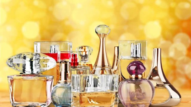 أهم النصائح للحفاظ على عطرك لمدة أطول