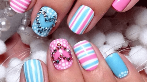 اختاري ألوان الباستيل لطلاء أظافرك في الصيف