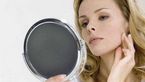 النساء أسيرات رؤيتهن الظالمة لأجسامهن