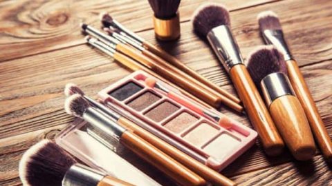 طرق سهلة للحفاظ على مستحضرات التجميل خالية من الجراثيم