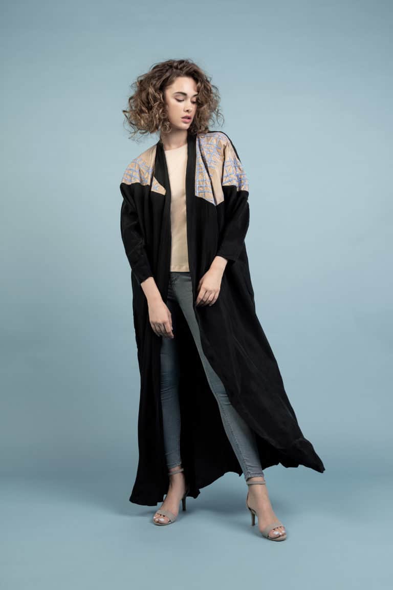 عبايات تاء مربوطة العصرية