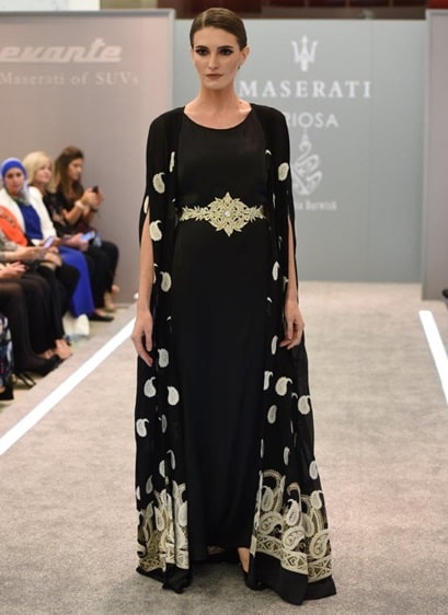 عباية سوداء