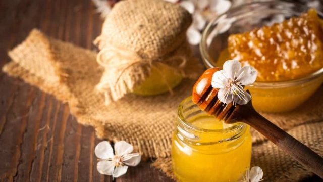فوائد العسل الأبيض السحرية للصحة