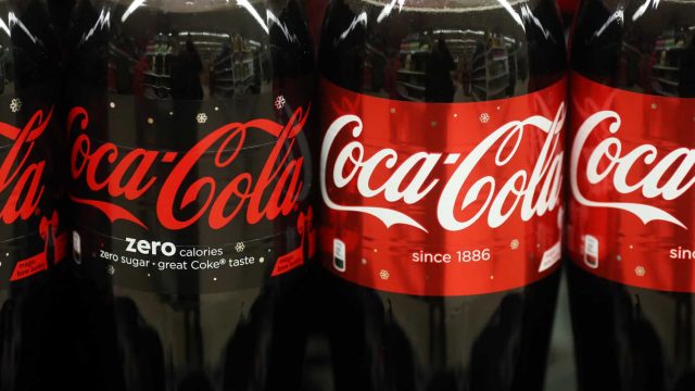 هل تعرفين معنى عبارة لايت على عبوات المشروبات؟