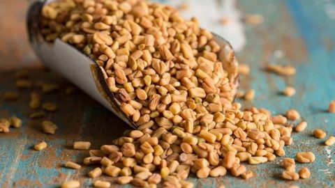 زيت الحلبة لبشرة أكثر إشراقا