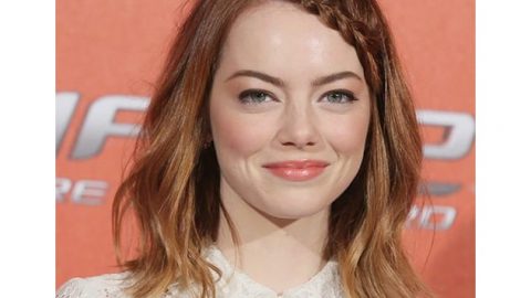 موديلات متنوعة لتسريح الغرة الأمامية الطويلة