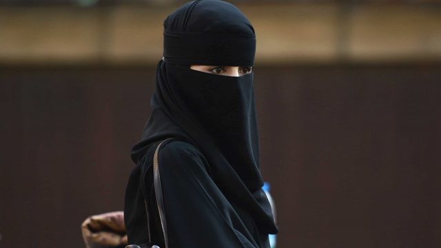 ماهي علامات الجمال عند السيدات العربيات؟