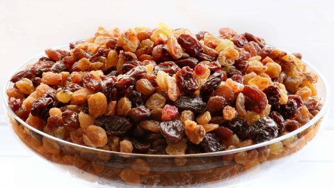 تعرفي على فوائد الزبيب للبشرة والجسم