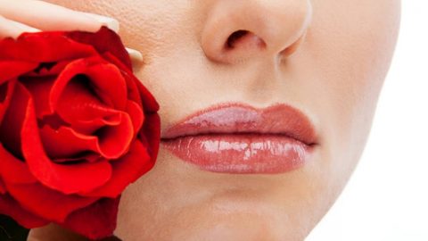 قناع الكولاجين لتنقية الشفاه