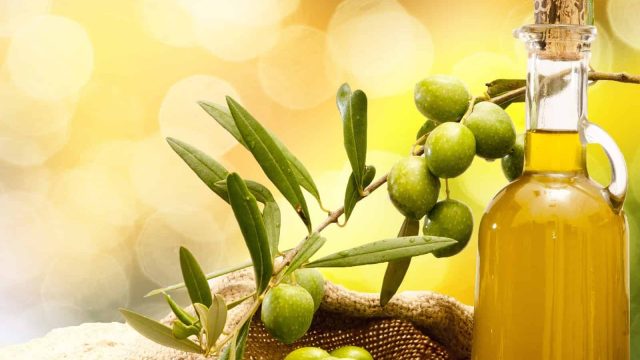 استعمالات طبية وتجميلية هامة لزيت الزيتون