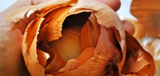 تعرفي على فوائد قشور البصل للشعر والبشرة