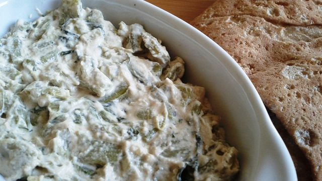 أطعم طبق أضلاع السلق بالطحينة