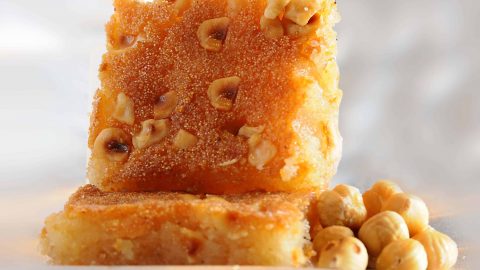 دللي عائلتك وجهزي بسبوسة البندق