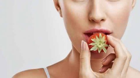 القهوة والفراولة لشد البشرة