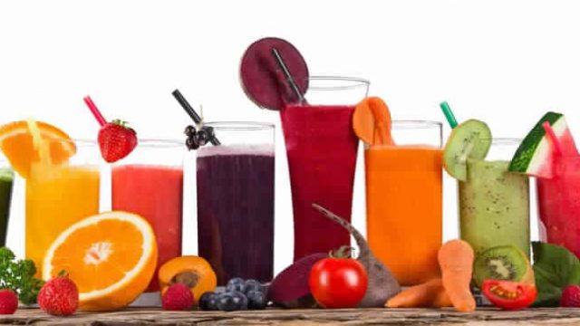 استمتعي بوصفة عصير الخضار الصحي في رمضان