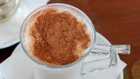 كيف تجهزين سحلب بالقرفة؟