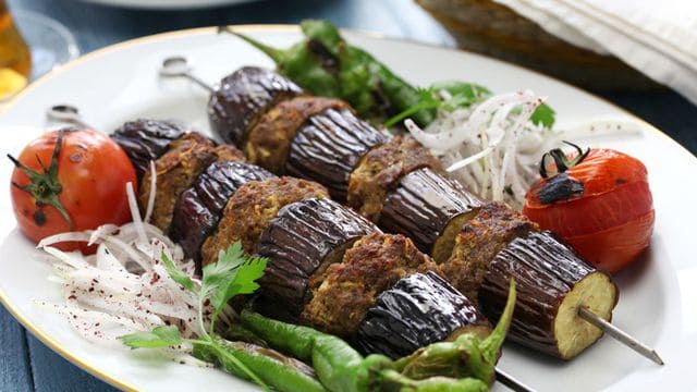 كباب الباذنجان بطريقة تركية مختلفة