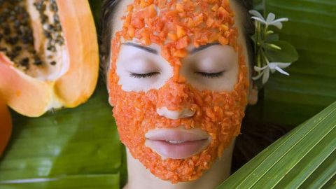 فوائد البابايا المذهلة للبشرة وطريقة استخدامها