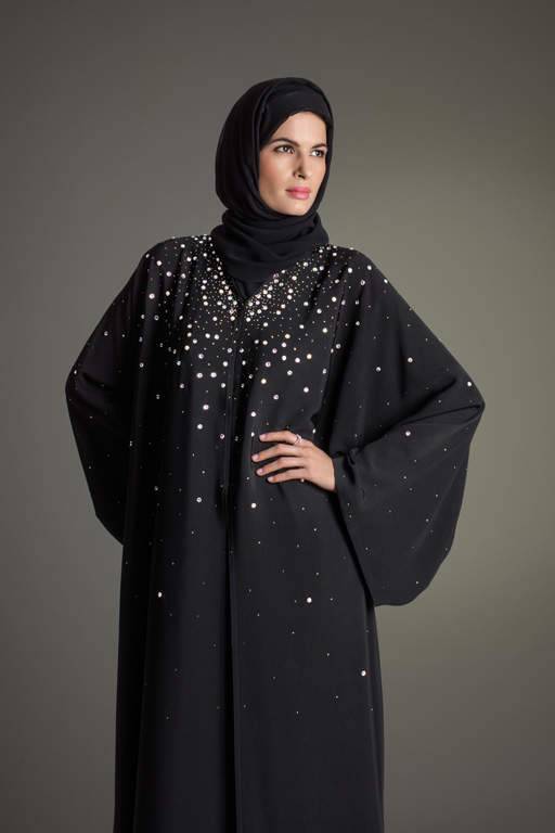 حناين وسواروفسكي تقدمان تصاميم حصرية لرمضان