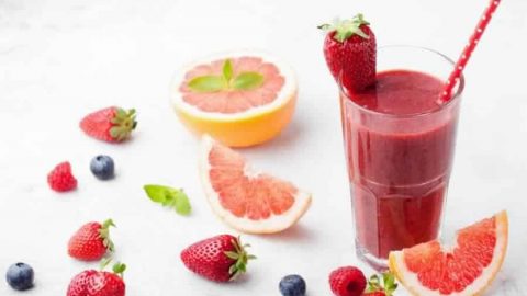 متّعي أطفالك بوصفات السموثي الصحية المنعشة