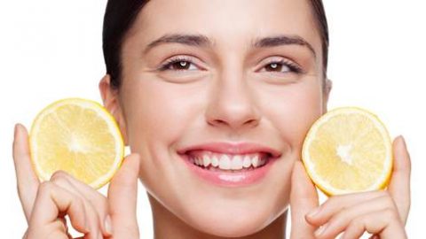 وصفات الليمون لمكافحة الكلف