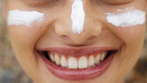 اصنعي واقي الشمس بنفسك لتغذية بشرتك وحمايتها