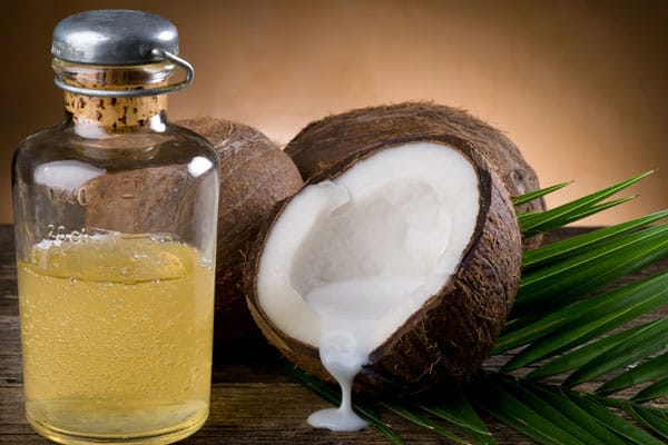 رذاذ ماء جوز الهند والورد لتفتيح البشرة وعلاج البقع الداكنة