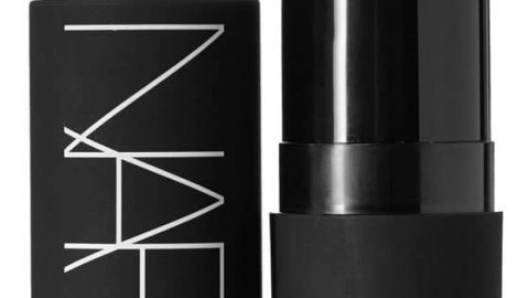 تعرفي على أفضل أقلام الكونتورنينغ لهذا الموسم