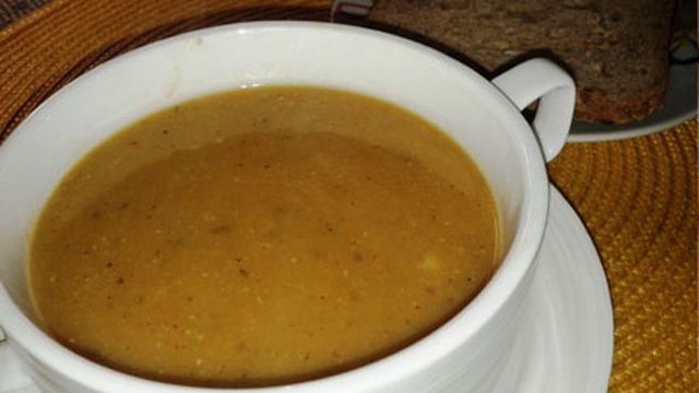 طريقة تجهيز شوربة العدس والجزر