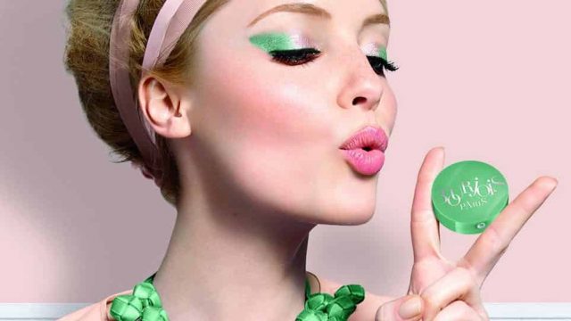 بالصور: ظلال عيون بلون الزمرد الأخضر لصيف 2017