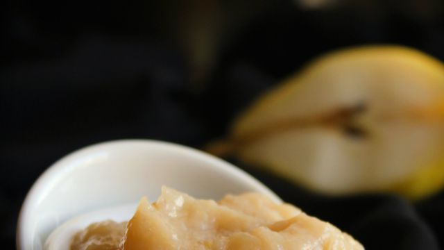 صلصة الكمثري اللذيذة