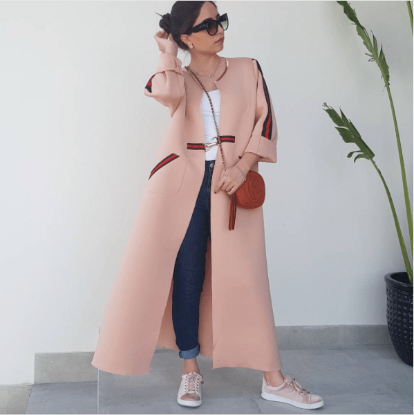 تألقي بالعبايات الملونة لصيف 2017