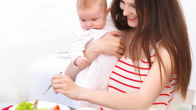 ريجيم صحي وملائم للمرأة المرضعة