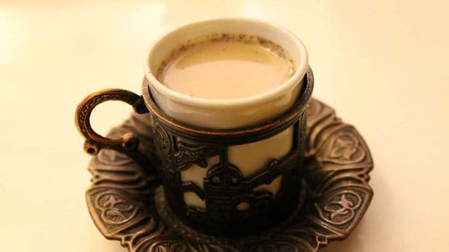 جهزي قهوة تركية لذيذة بالحليب